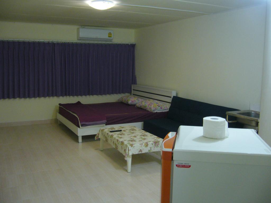 Dmk Don Mueang Airport Guest House Паккрет Номер фото