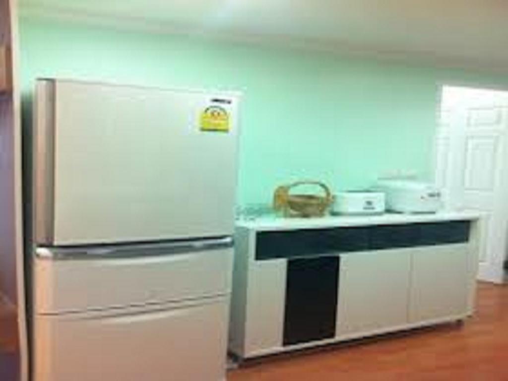 Dmk Don Mueang Airport Guest House Паккрет Номер фото